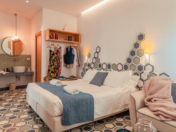 Médousa Bistrot & Suites : photo 4 de la chambre suite junior avec terrasse