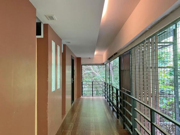 Phi Phi Cliff Beach Resort : photo 6 de la chambre chambre lits jumeaux de luxe avec piscine - vue sur mer