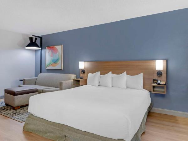 Hyatt Place Houston-North : photo 7 de la chambre chambre lit king-size avec canapé-lit - Étage supérieur