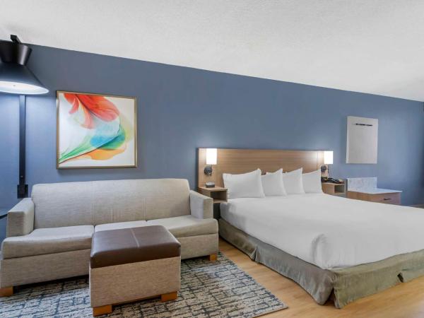 Hyatt Place Houston-North : photo 9 de la chambre chambre lit king-size avec canapé-lit - Étage supérieur