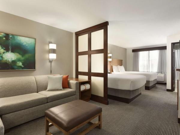 Hyatt Place Portland Airport/Cascade Station : photo 2 de la chambre chambre avec 2 lits queen-size et canapé-lit - Étage supérieur