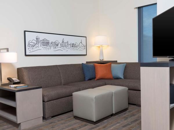 Hyatt House Austin/Downtown : photo 3 de la chambre studio lit king-size avec cuisine