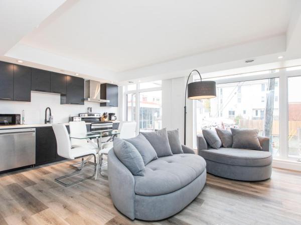 Westview Luxury Suites : photo 3 de la chambre suite lit queen-size deluxe