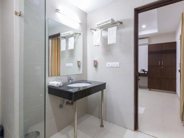 Sanctum Suites BEL Road Bangalore : photo 5 de la chambre chambre lit king-size premium