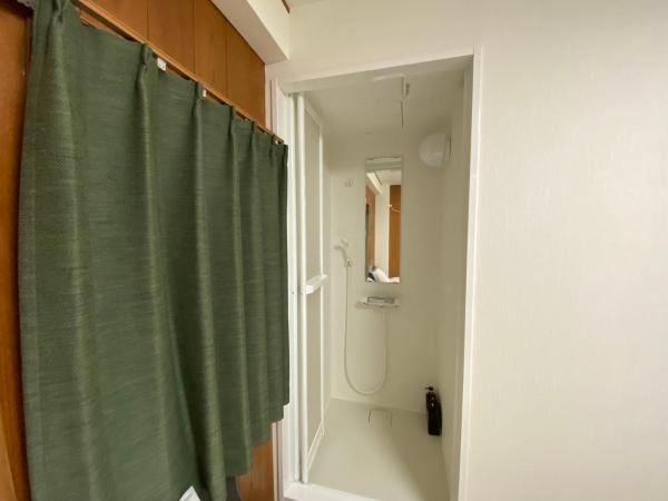 浅草・花豆HOTEL : photo 1 de la chambre chambre lits jumeaux