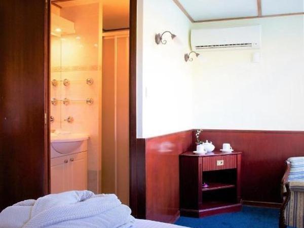 Bateau Hotel à quai Le Chardonnay : photo 3 de la chambre chambre lits jumeaux deluxe