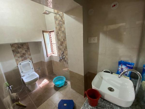 Dwarka Mai Guest House. : photo 6 de la chambre chambre double avec balcon