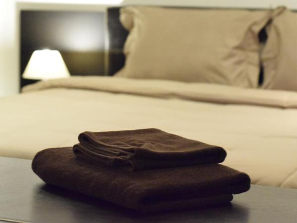 Hideaway Guest House And Bar : photo 1 de la chambre chambre double avec balcon