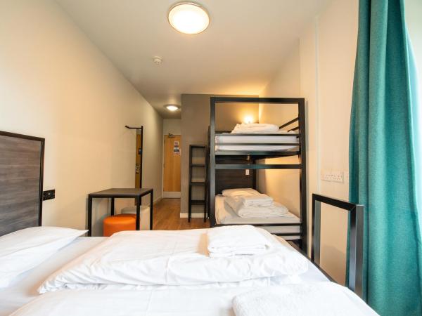 a&o Edinburgh City : photo 4 de la chambre chambre quadruple