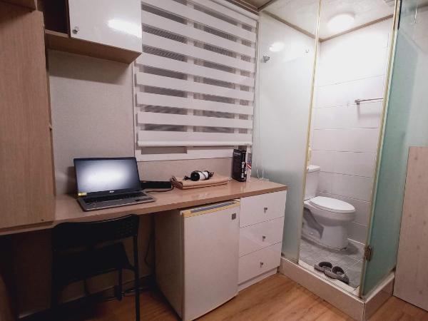 Haechi Stay GuestHouse - For foreigners only : photo 2 de la chambre chambre double avec salle de bains privative