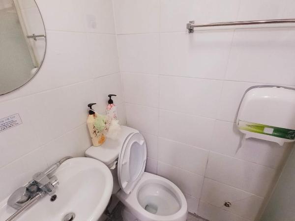 Haechi Stay GuestHouse - For foreigners only : photo 6 de la chambre chambre simple avec salle de bains 