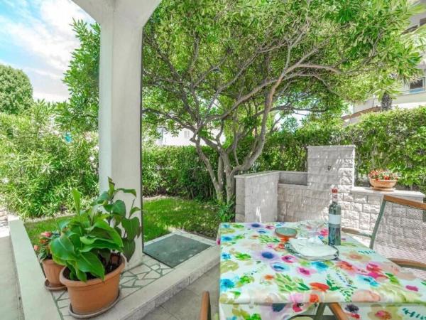 Guest House Marica : photo 3 de la chambre appartement 1 chambre avec patio