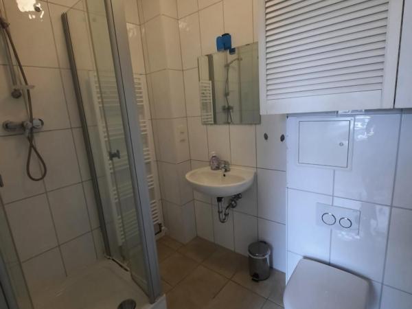 FEWO1-1 Zim Apart-4 Bett-Küche-Dusche WC-Parkplatz : photo 7 de la chambre appartement avec terrasse