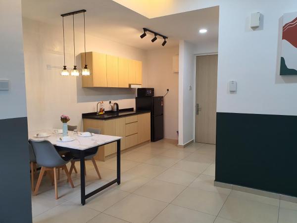 Reizz Residence By Luxury Suites : photo 5 de la chambre appartement avec balcon