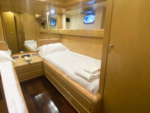 BB Boat Lady A : photo 1 de la chambre chambre lits jumeaux avec salle de bains privative