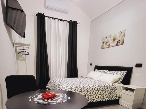 Giglio Rosso : photo 5 de la chambre chambre double avec salle de bains privative