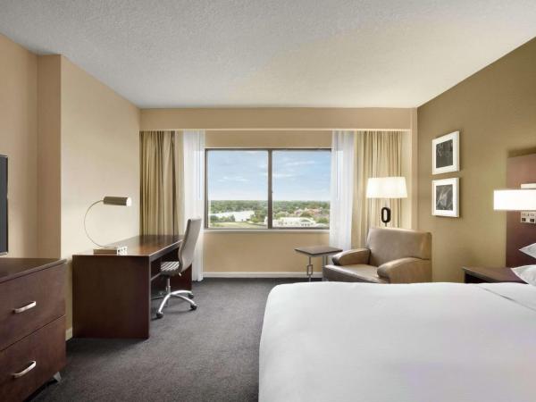 DoubleTree by Hilton Orlando Downtown : photo 1 de la chambre chambre lit king-size