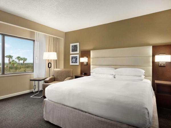 DoubleTree by Hilton Orlando Downtown : photo 1 de la chambre chambre lit king-size avec baignoire - accessible aux personnes à mobilité réduite