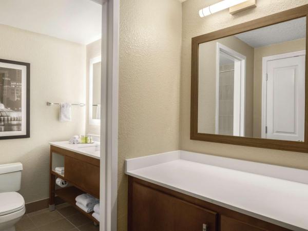 DoubleTree by Hilton Orlando Downtown : photo 6 de la chambre chambre lit king-size
