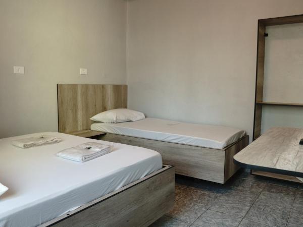 Hotel city Clélia : photo 1 de la chambre chambre triple basique