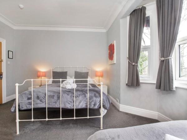 St Marys Guest House : photo 4 de la chambre triple room – 1st floor (9)