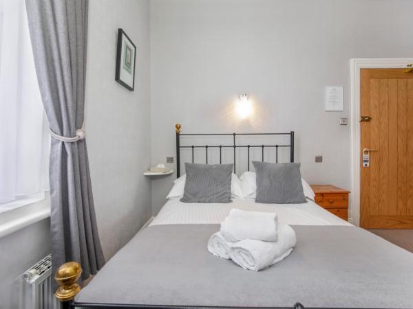 St Marys Guest House : photo 4 de la chambre small double – ground floor (1)