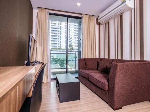 Ramada by Wyndham Bangkok Ten Ekamai Residences : photo 2 de la chambre one-bedroom premier king room