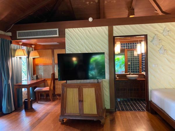 Centara Koh Chang Tropicana Resort : photo 5 de la chambre cabane de luxe - vue directe sur océan