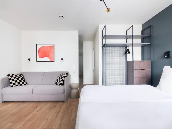 numa I Leo Apartments : photo 9 de la chambre studio