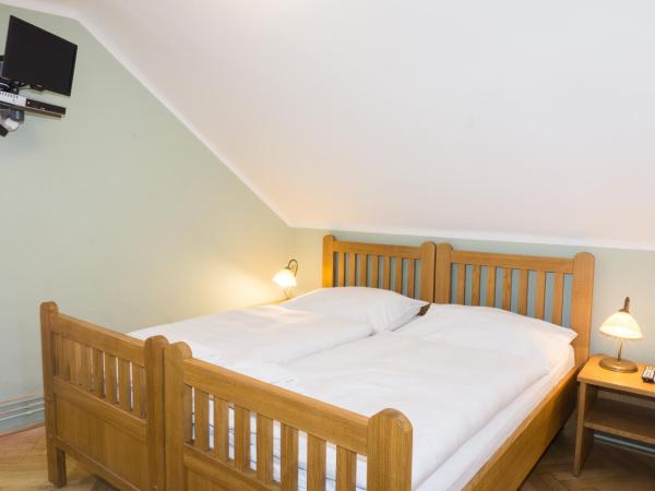 Hotel Barbakan : photo 7 de la chambre chambre double basique