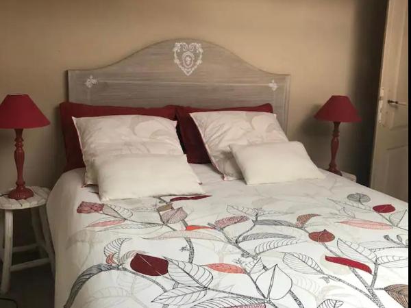 Chambre et salle d'eau privées dans maison de ville : photo 2 de la chambre chambre double avec salle de bains privative