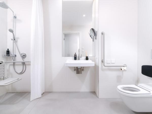 limehome Graz - Argos by Zaha Hadid : photo 8 de la chambre suite - accessible en fauteuil roulant