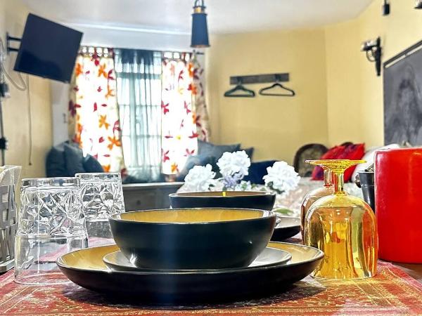 #1-Rooftop Garden-7 Bedrooms-9 Beds-3 Kitchens : photo 2 de la chambre maison de vacances