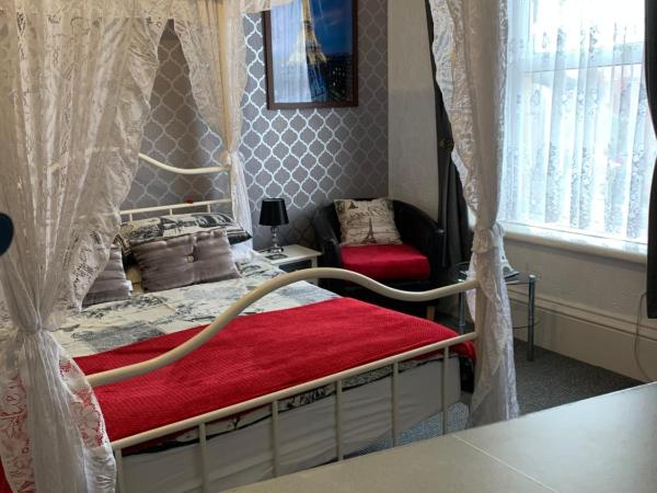 Hornby Villa 4*B&B Couples & Families Only : photo 3 de la chambre chambre double deluxe
