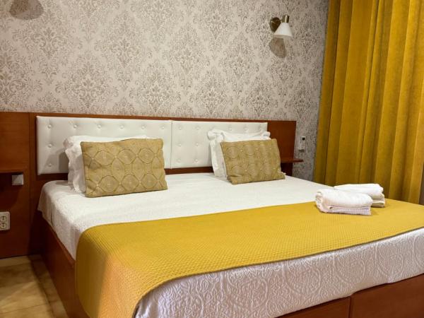 GuestHouse Marquês : photo 1 de la chambre chambre double avec terrasse