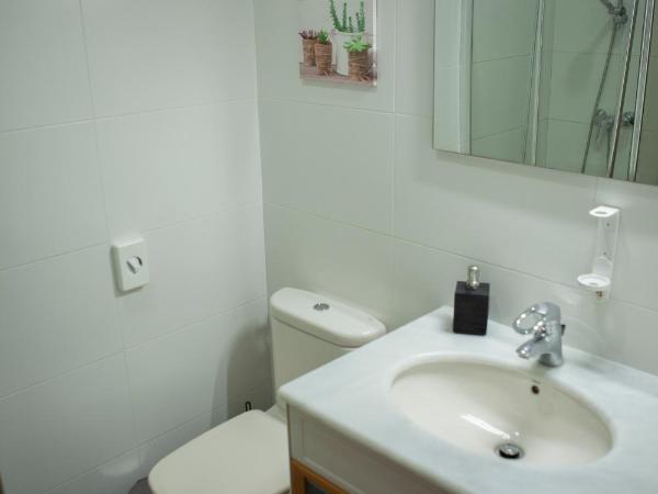 Porto Concept Home - University Residence & Guesthouse - Pólo II Areosa : photo 4 de la chambre appartement 3 chambres