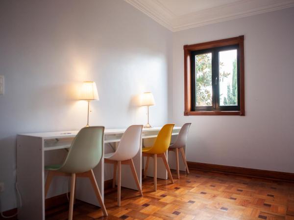 Porto Concept Home - University Residence & Guesthouse - Pólo II Areosa : photo 8 de la chambre chambre quadruple supérieure