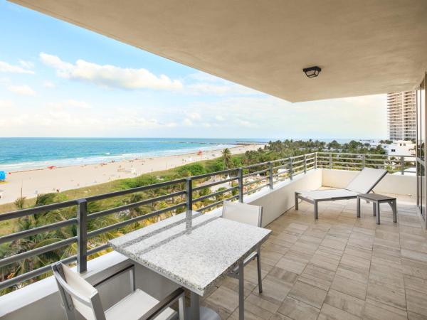 Hilton Bentley Miami/South Beach : photo 3 de la chambre suite 1 chambre avec lit king-size - front de mer
