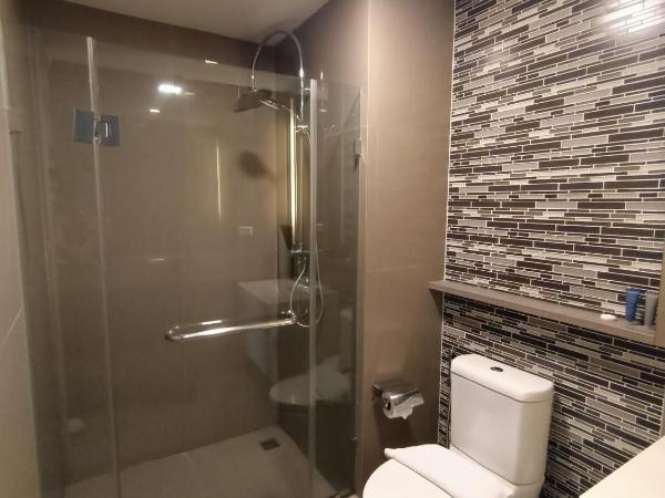 18 Residence : photo 10 de la chambre chambre double deluxe avec douche