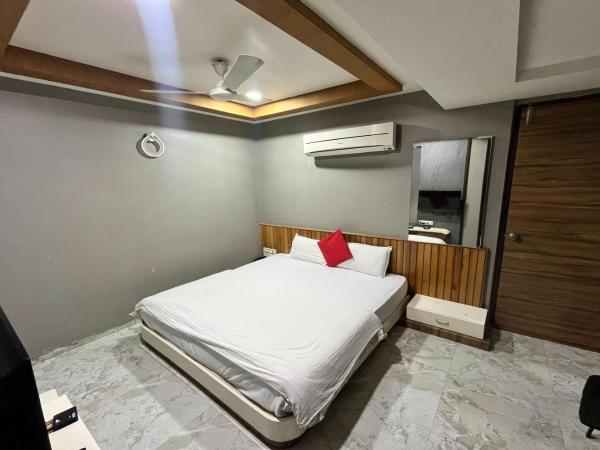 Hotel Om Balaji : photo 2 de la chambre chambre deluxe