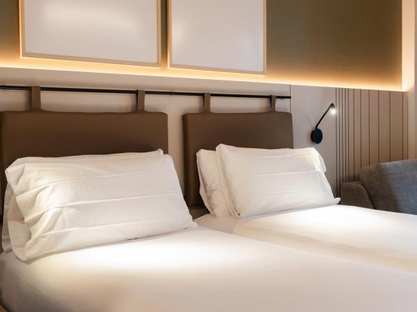 Leonardo Boutique Hotel San Sebastián : photo 2 de la chambre chambre triple supérieure