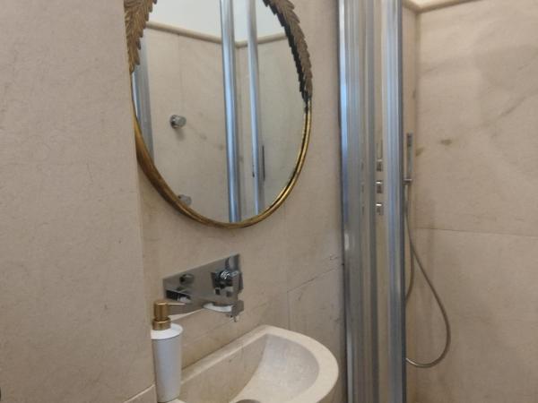 Suite Comares : photo 8 de la chambre chambre double avec accès à la piscine