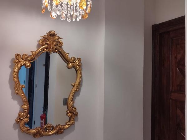 Suite Comares : photo 1 de la chambre chambre double de luxe avec baignoire spa