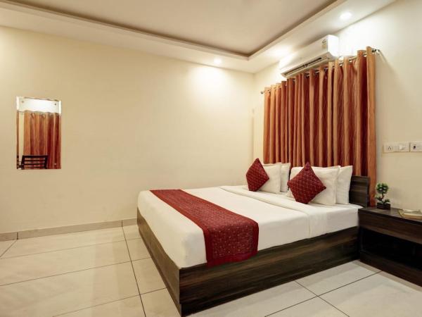 Hotel IBY : photo 9 de la chambre chambre familiale
