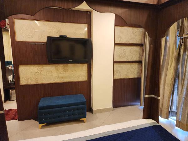 Hotel Savera : photo 2 de la chambre suite