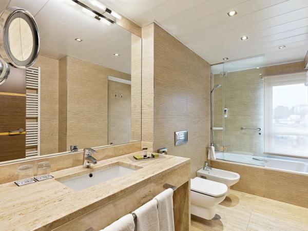 Claridge Madrid : photo 4 de la chambre chambre quadruple