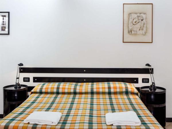 Hotel Cairoli : photo 1 de la chambre studio