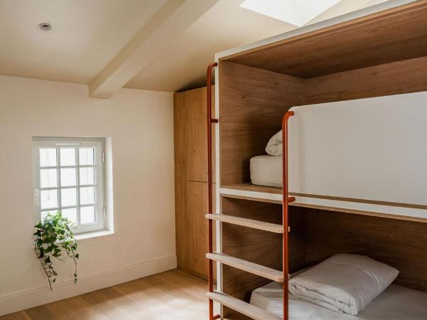 CENTRAL LA ROCHELLE : photo 4 de la chambre dortoir mixte de 4 lits