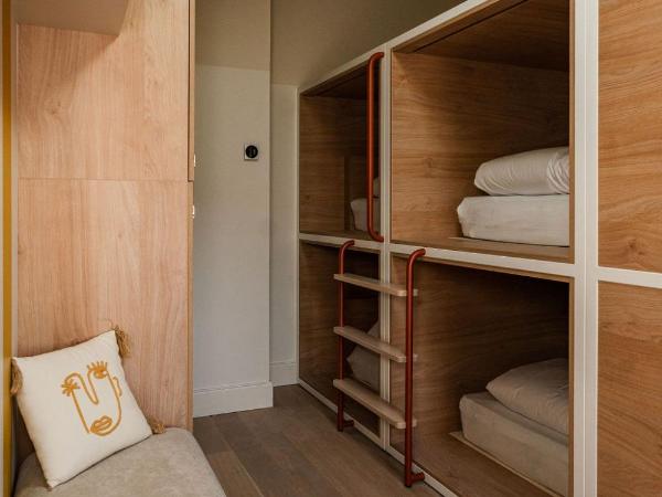 CENTRAL LA ROCHELLE : photo 1 de la chambre dortoir mixte de 6 lits