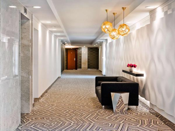 Sofitel Warsaw Victoria : photo 6 de la chambre chambre lits jumeaux supérieure